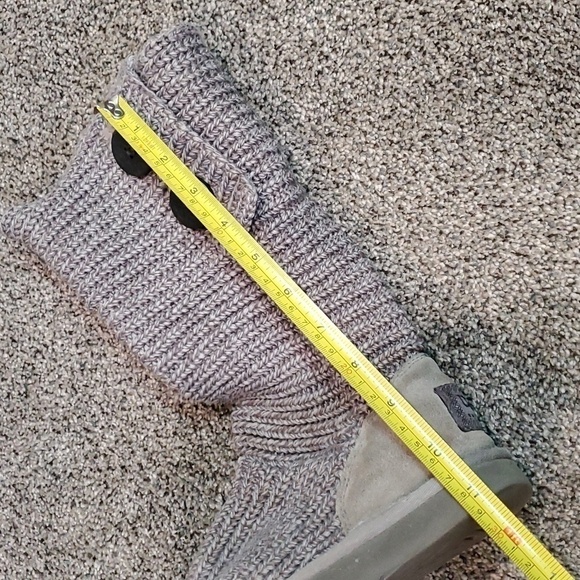 Ugg Australia Women 5649 Sweater Cardi Boots shoes sz 4 - Picture 9 of 9